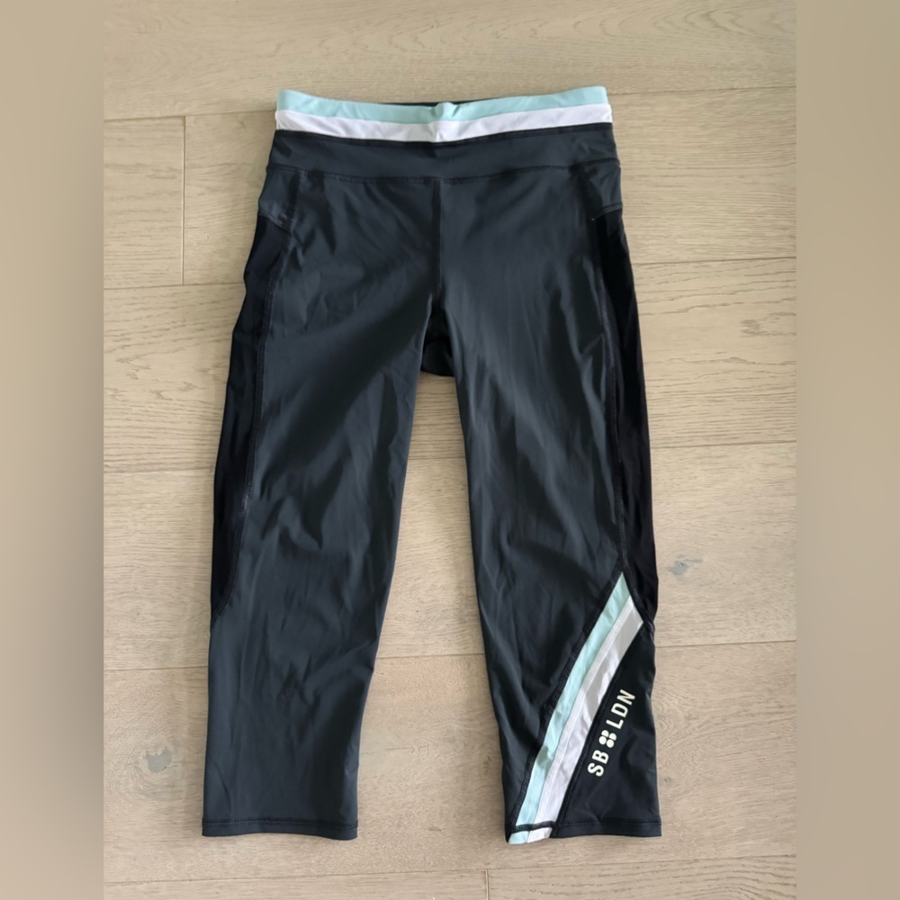 Sweaty Betty Zero Gravity Crop Leggings, Grey SB LDN Print size M